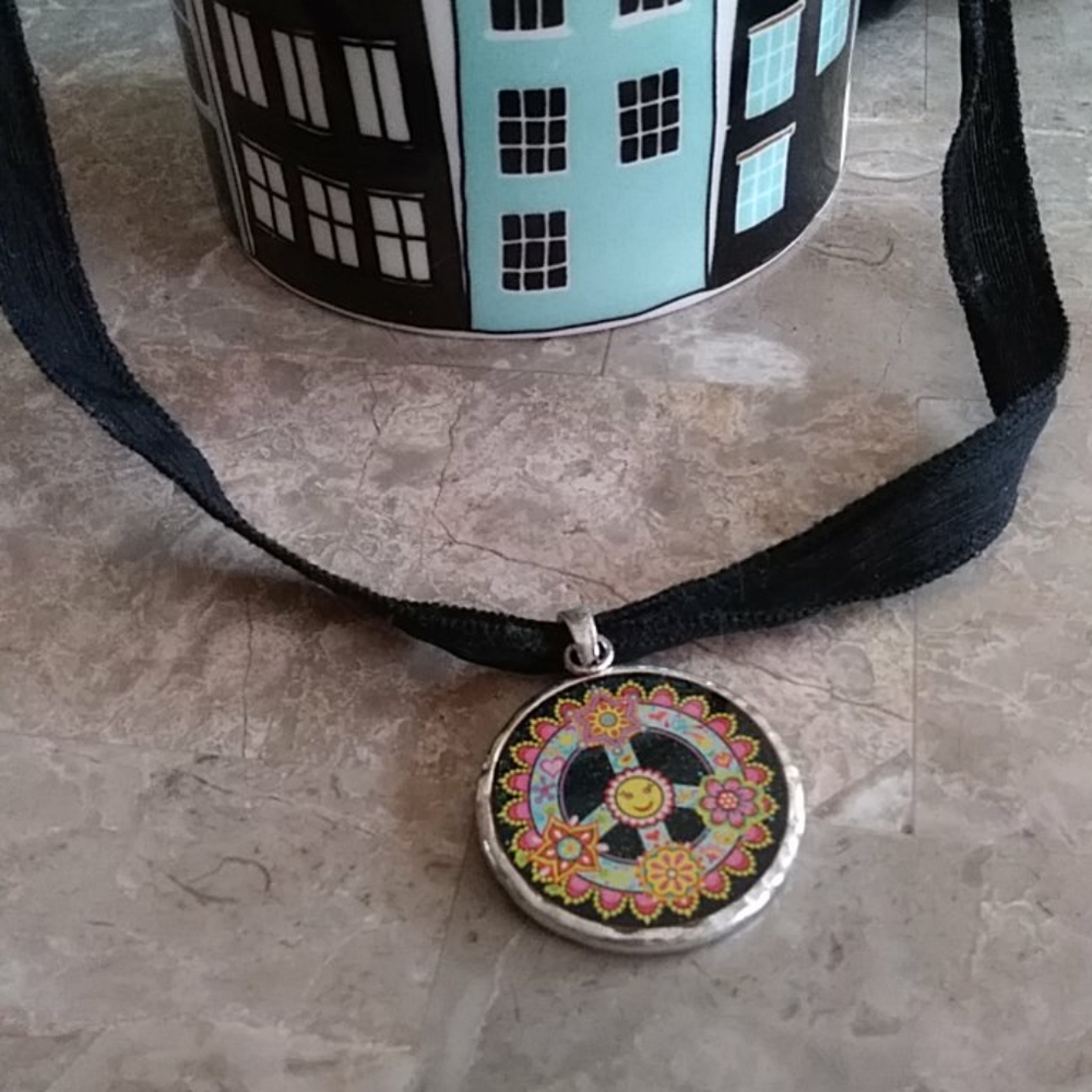 Sun 🌞 Floral Pendant